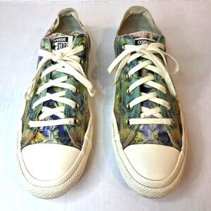 CONVERSE ALL STAR Floral Design Sneakers.